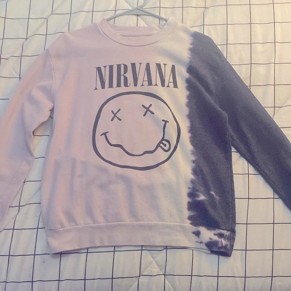 This is a nirvana hoodie in good condition,only wore once and is freshly washed. - Picture 1 of 3
